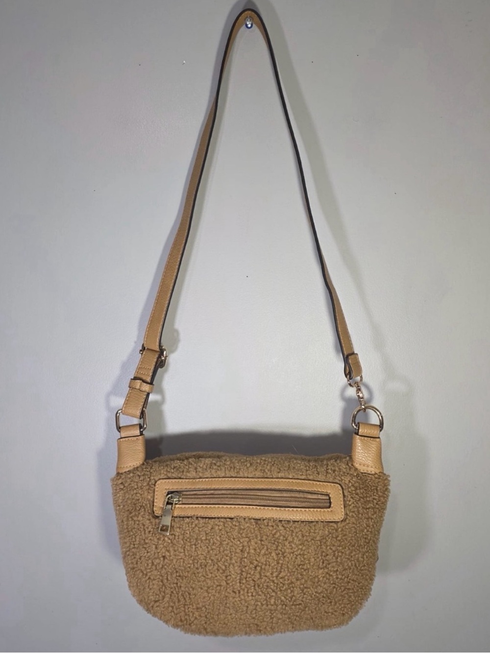 POPPY & PEONIES The Sidekick Brown Camel Teddy Sherpa Crossbody Purse - Picture 7 of 12